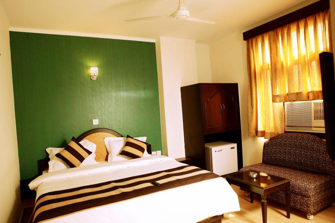 Hotel Delhi Darbar-Near Karolbagh metro photo 4