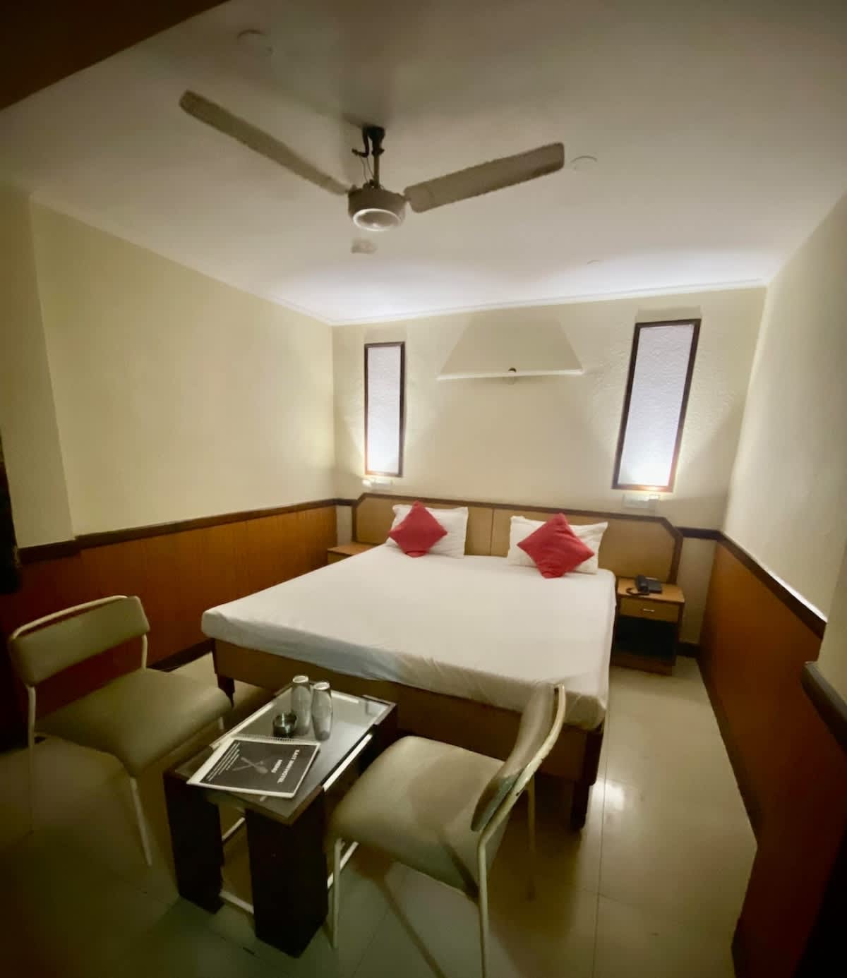 East Inn Hotel at Nirman Vihar Metro Station photo 1