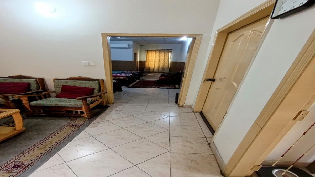 Five Giants Homestay Lahore photo 3