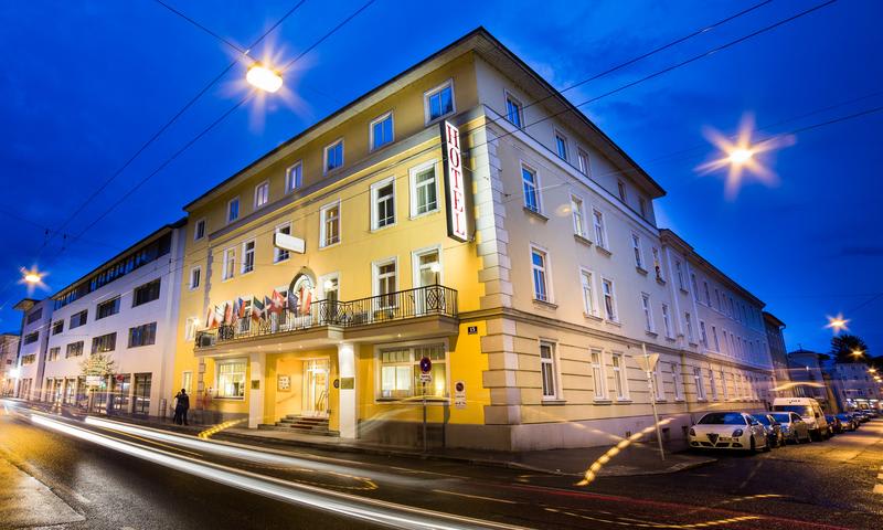 Goldenes Theater Hotel Salzburg photo 1