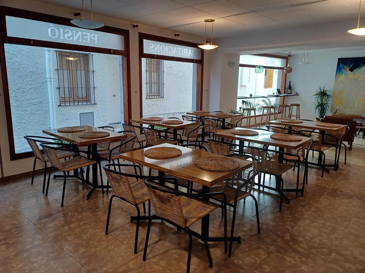 Hostal Sol y Sombra photo 4