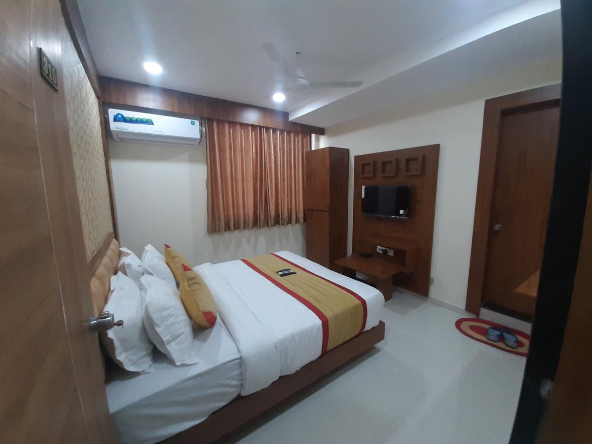 Hotel New Empire photo 1