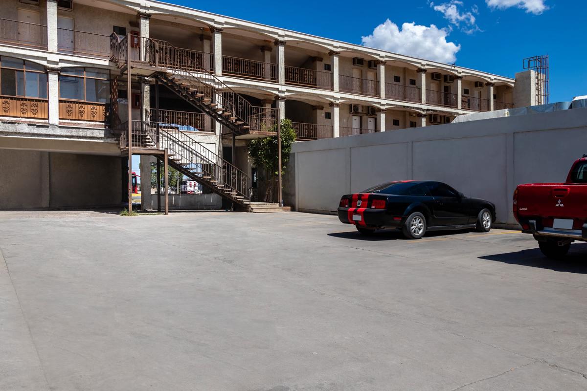 Super OYO Capital O 90244 Hotel Antara photo 2