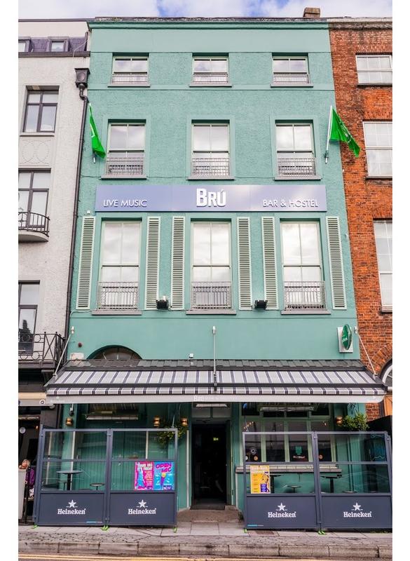 Bru Bar & Hostel photo 2