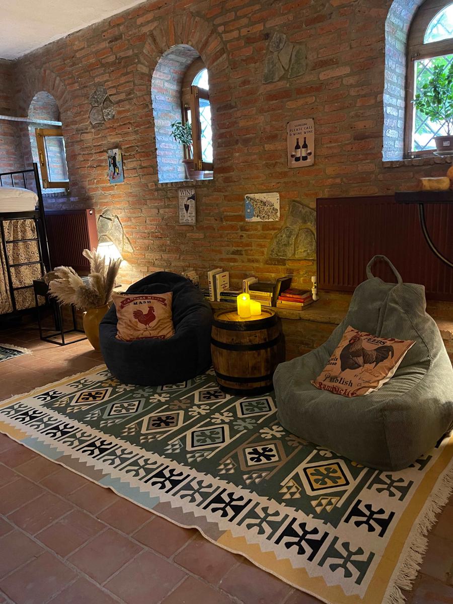 Wine Cellar Hostel photo 4