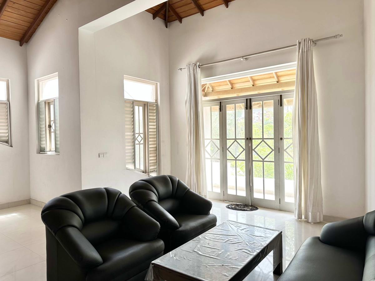 New Olive Villa photo 3