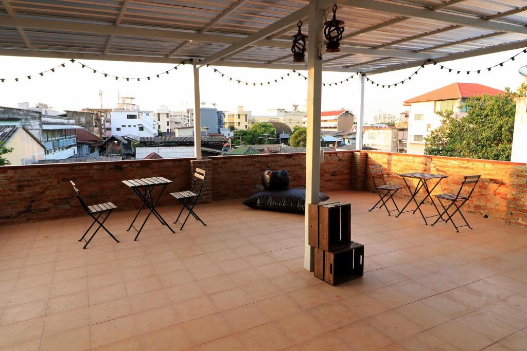 Krit Hostel photo 3