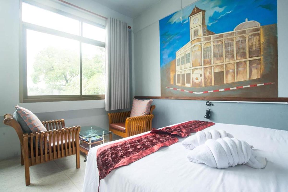Beehive Phuket Oldtown Hostel photo 3