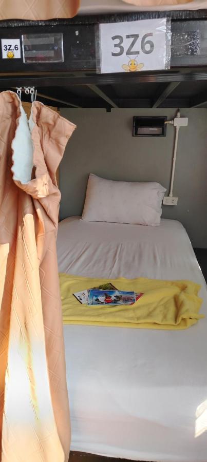 Beehive Phuket Oldtown Hostel photo 6