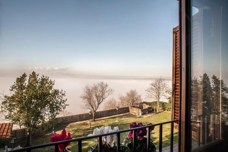 ecOstello Magliano Sabina photo 6
