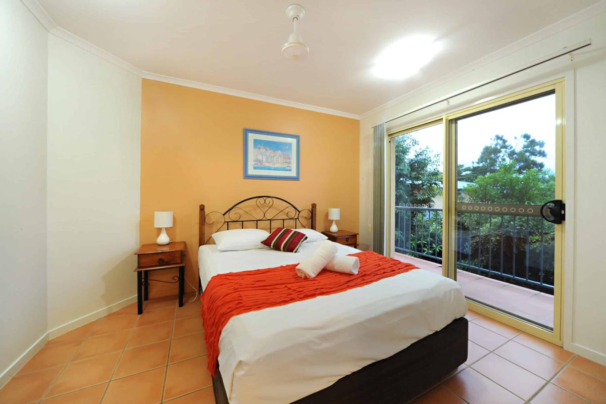 at Beach Court Holiday Villas photo 4