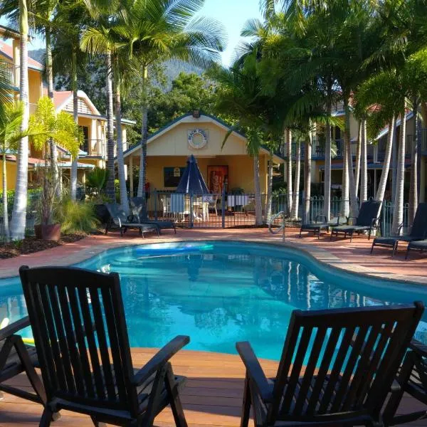 at Beach Court Holiday Villas photo 5