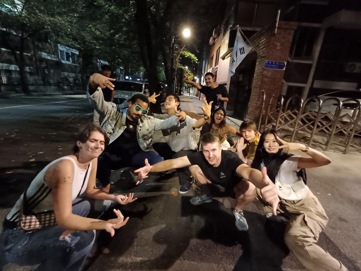 Ocean's Guesthouse - Foreigners Only photo 3