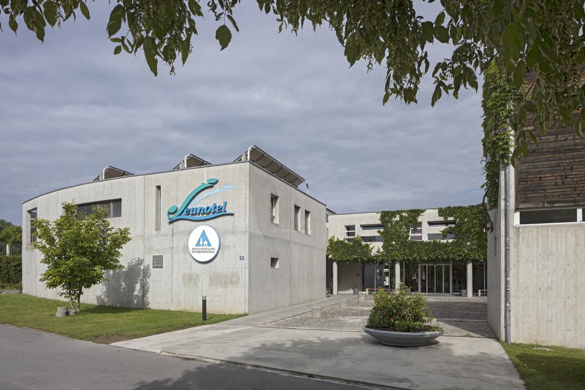 Lausanne Youth Hostel Jeunotel photo 1