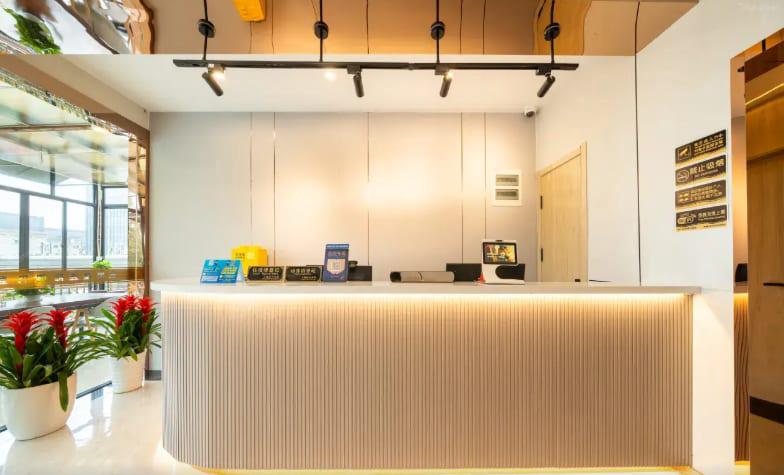 Dengba Hostel Hongqiao Airport photo 1