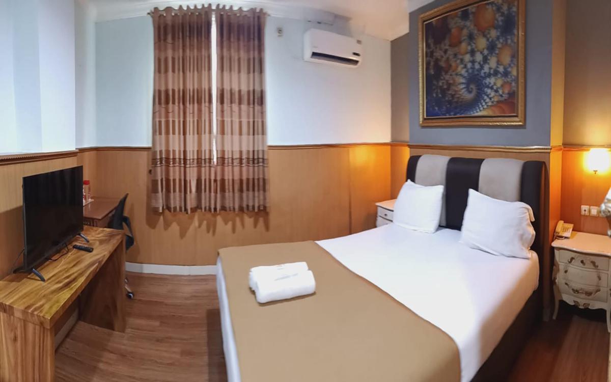 Grand Batik Inn photo 1