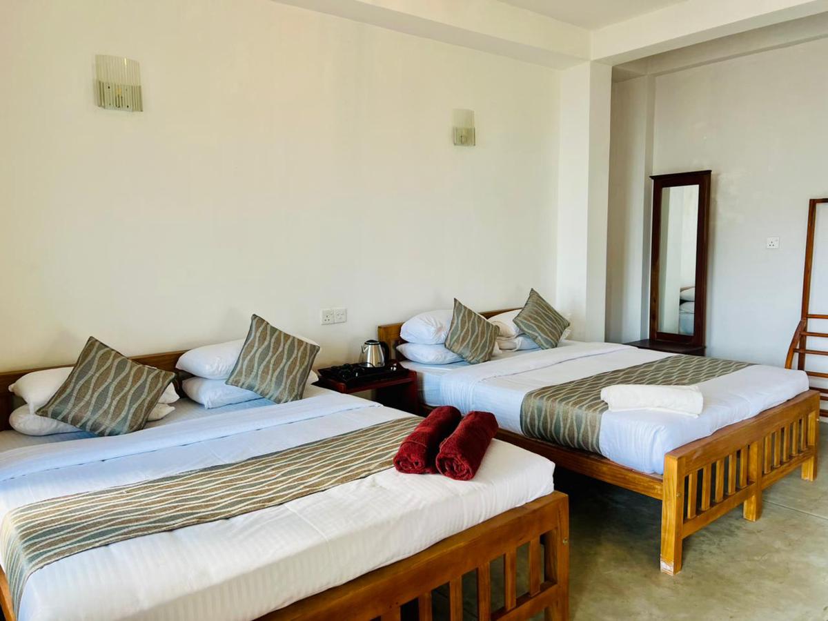 Montes Ella Hostel & Cafe photo 4