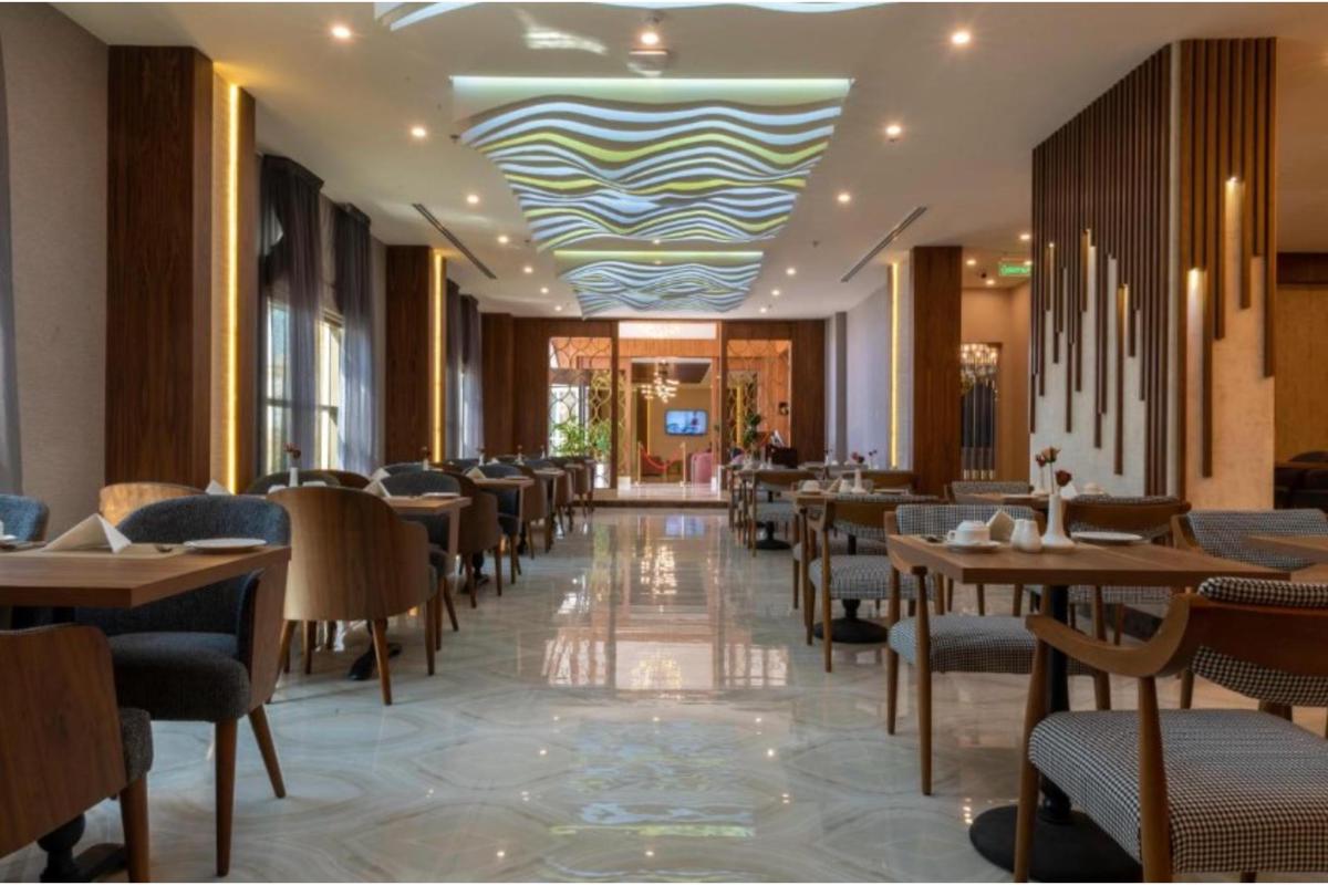 Sunday Emerald Hotel photo 2