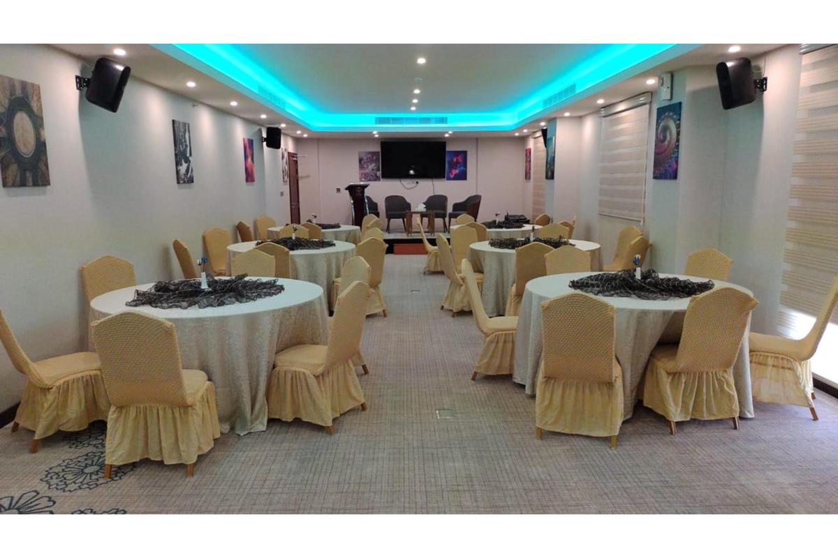 Sunday Emerald Hotel photo 3