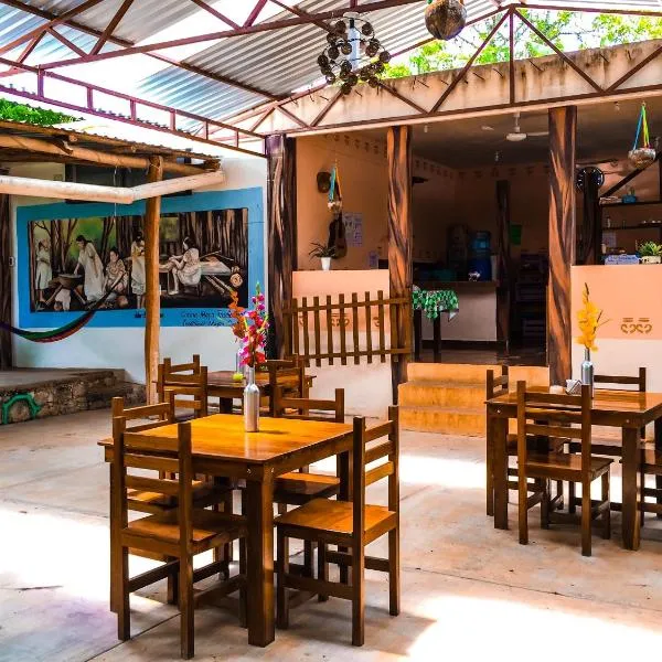 Yaxche Centro Hostel y Camping photo 5