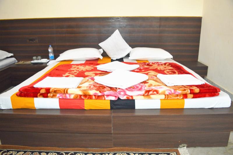 Hotel Goverdhan Tourist Complex photo 5