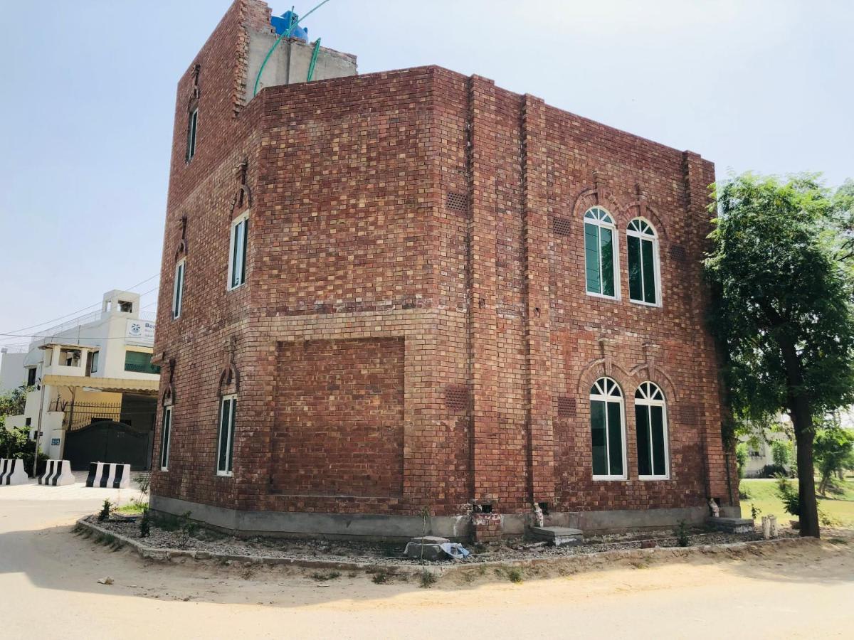 The Hostel & Hotel Johar Town Lahore photo 2