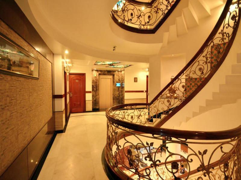 Hotel Grand Godwin photo 3