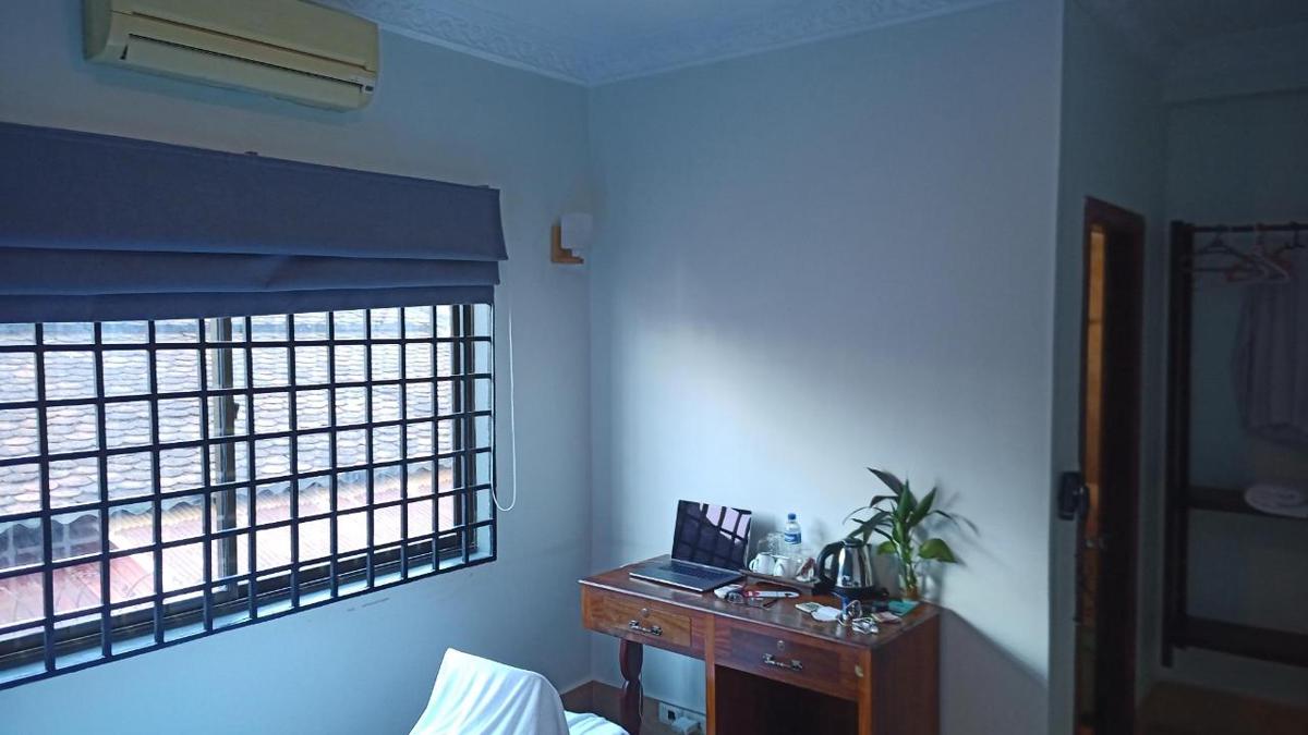 Archaic House photo 6