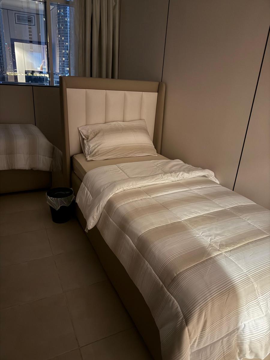 5 Min To Dubai Mall DownTown Shared Bed Space photo 1