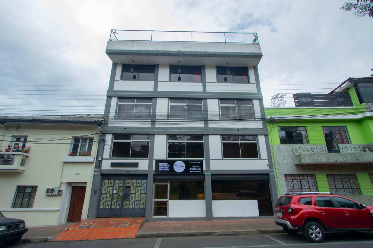 Tin House Quito photo 1
