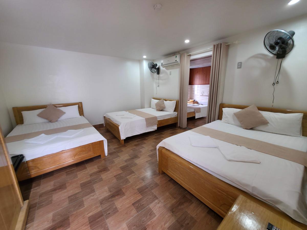Golden Land Hotel photo 2
