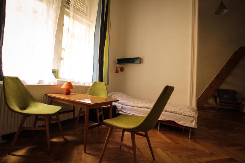 Green Bridge Hostel and Apartments photo 2