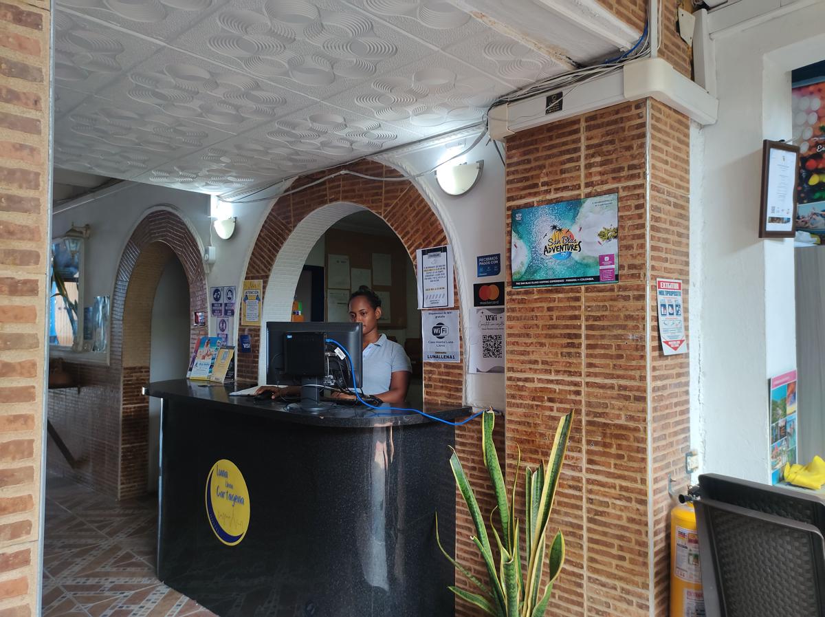 Hostal Luna Llena photo 4