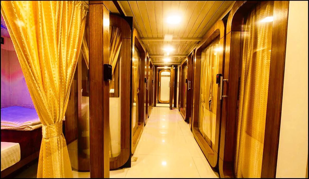 Qubestay Airport Capsule Hotel & Hostel photo 3