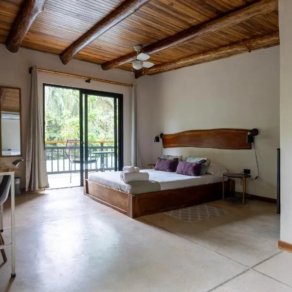 Believe Surf & Yoga Lodge photo 5