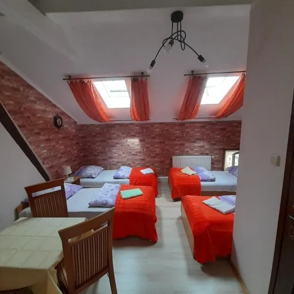 Hostel70s photo 5