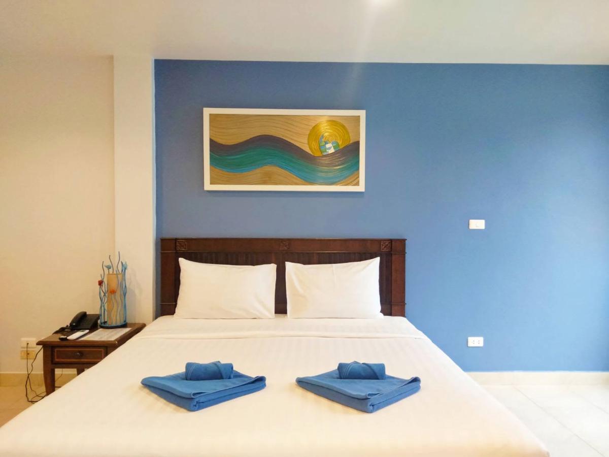 Karon Living Room Hotel photo 3