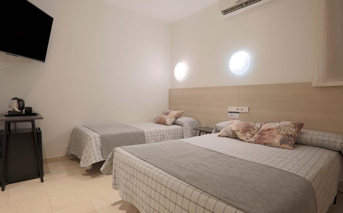 Hostal Castilla II Puerta del Sol photo 2