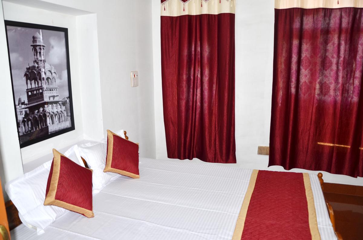 Gajanand Guest House photo 6