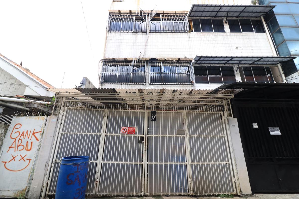 Eiffel Residence Batu Tulis 35A1 - Female Only photo 2