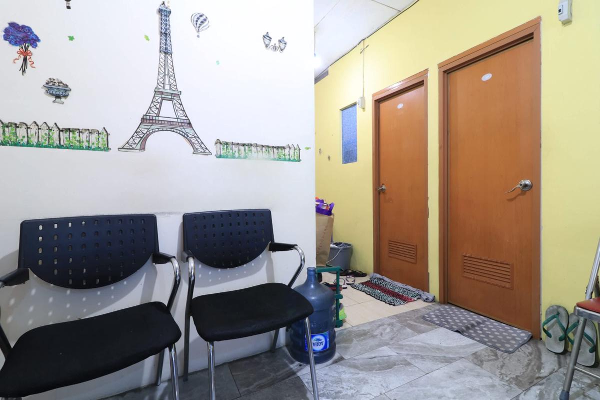 Eiffel Residence Batu Tulis 35A1 - Female Only photo 4
