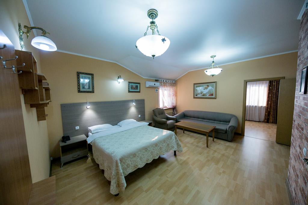 Flagman Hotel photo 3