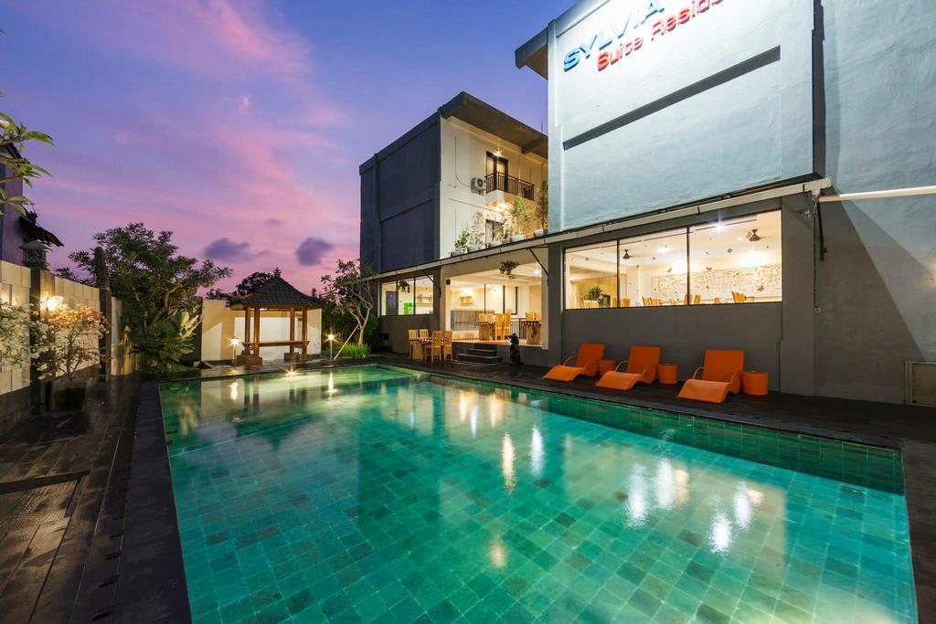 RedDoorz Plus near Mall Bali Galeria 2 photo 1