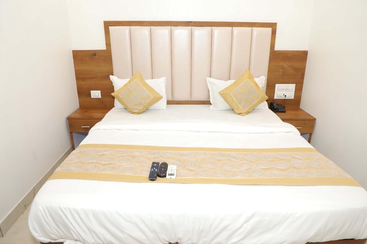 Hotel A K Fort Inn photo 2
