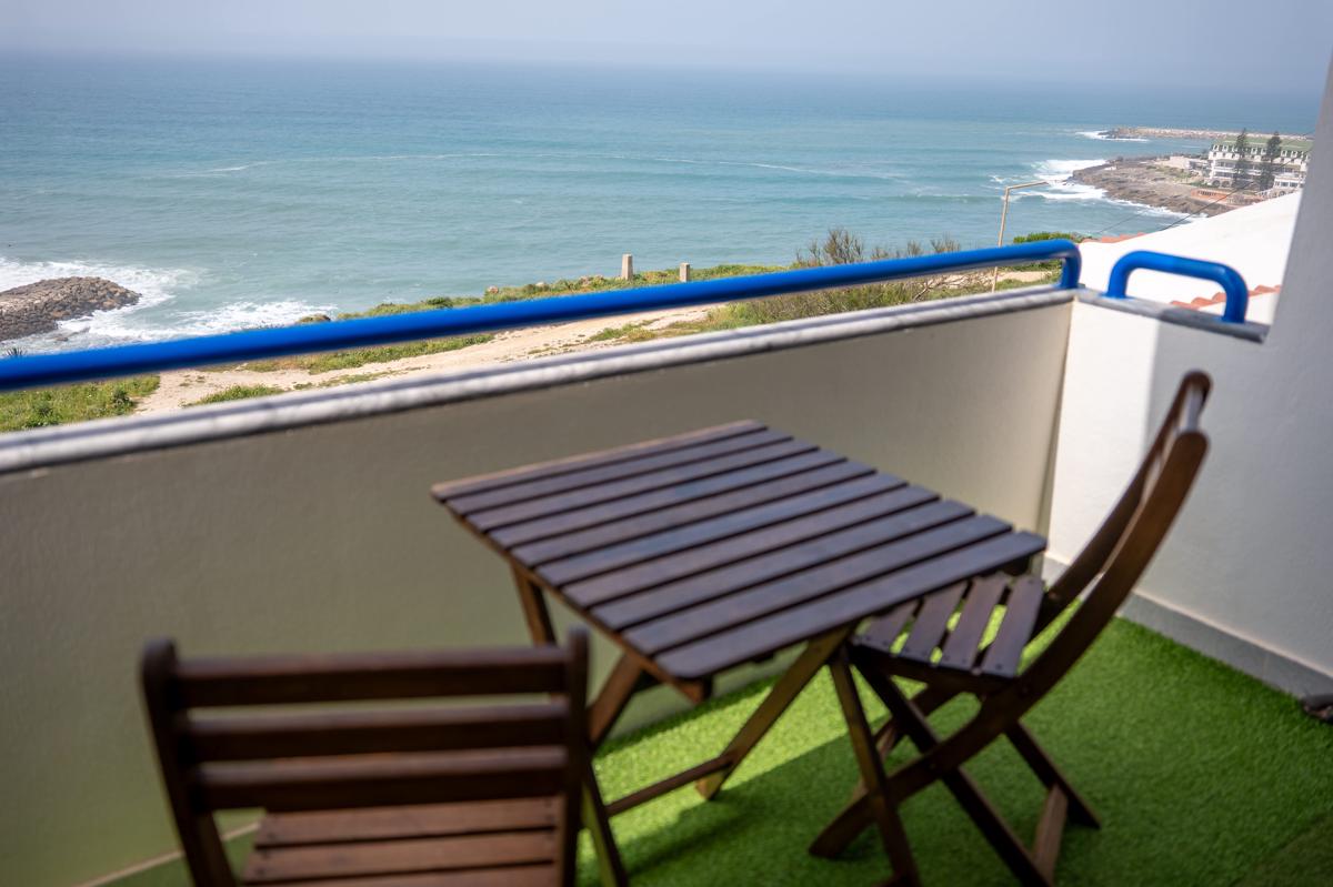 Saltline Surf House Ericeira photo 4