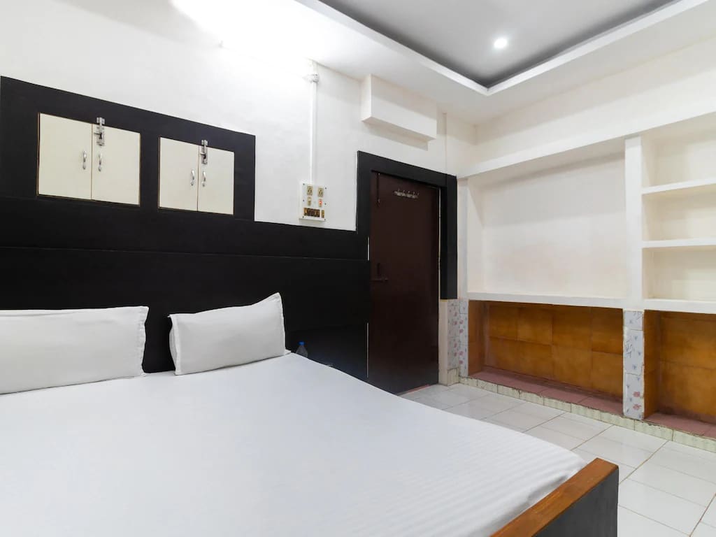 East Sons' Guest House photo 2