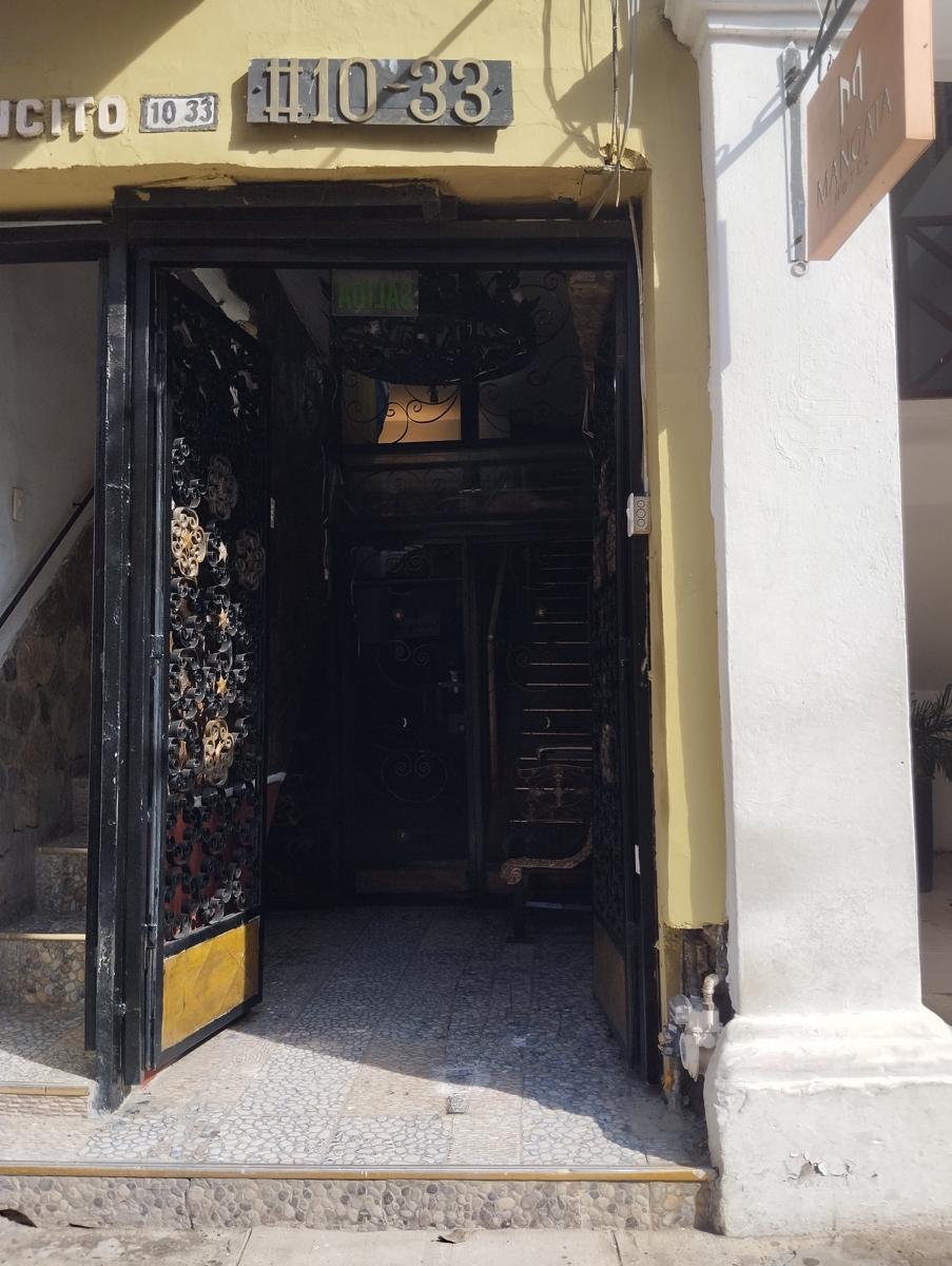 Hostal #10-33 photo 1