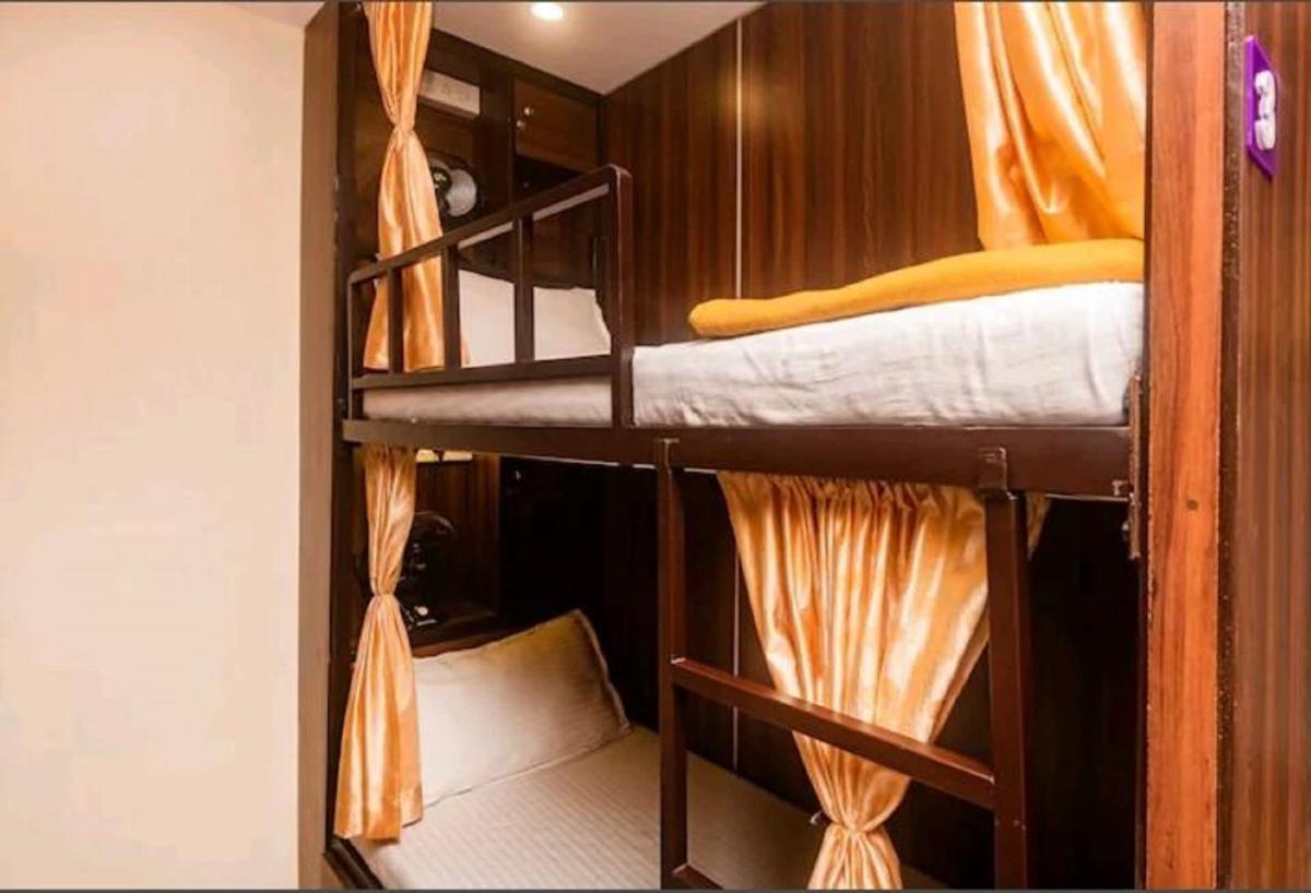 Almas Dormitory Andheri West - Near Railway Station photo 1