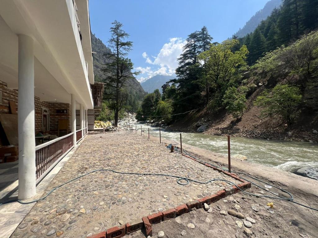 The Trippy Tribe Kasol photo 2