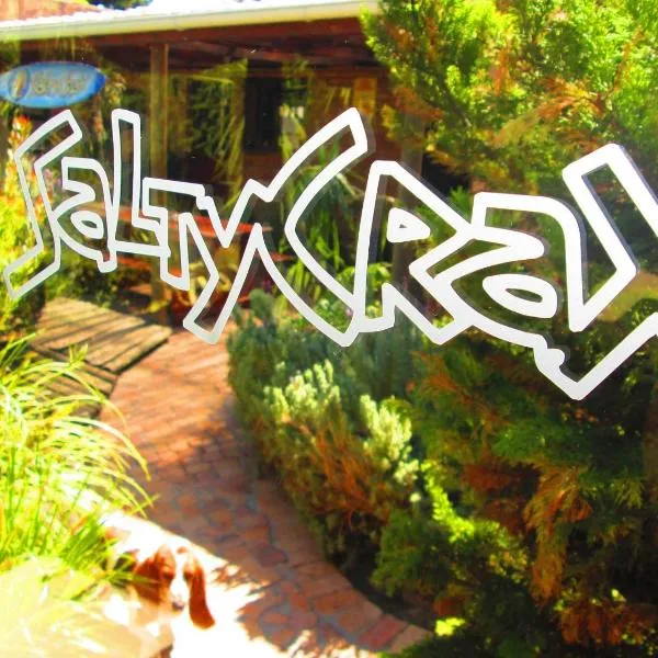 SaltyCrax Backpackers & Surflodge photo 6